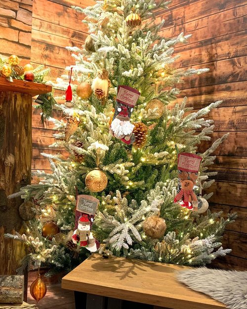 iStatue Large Christmas Stockings - 18'' Tall 3D Plush Fabric with Deer Ornaments | Personalized Xmas Gift Bag for Kids & Adults