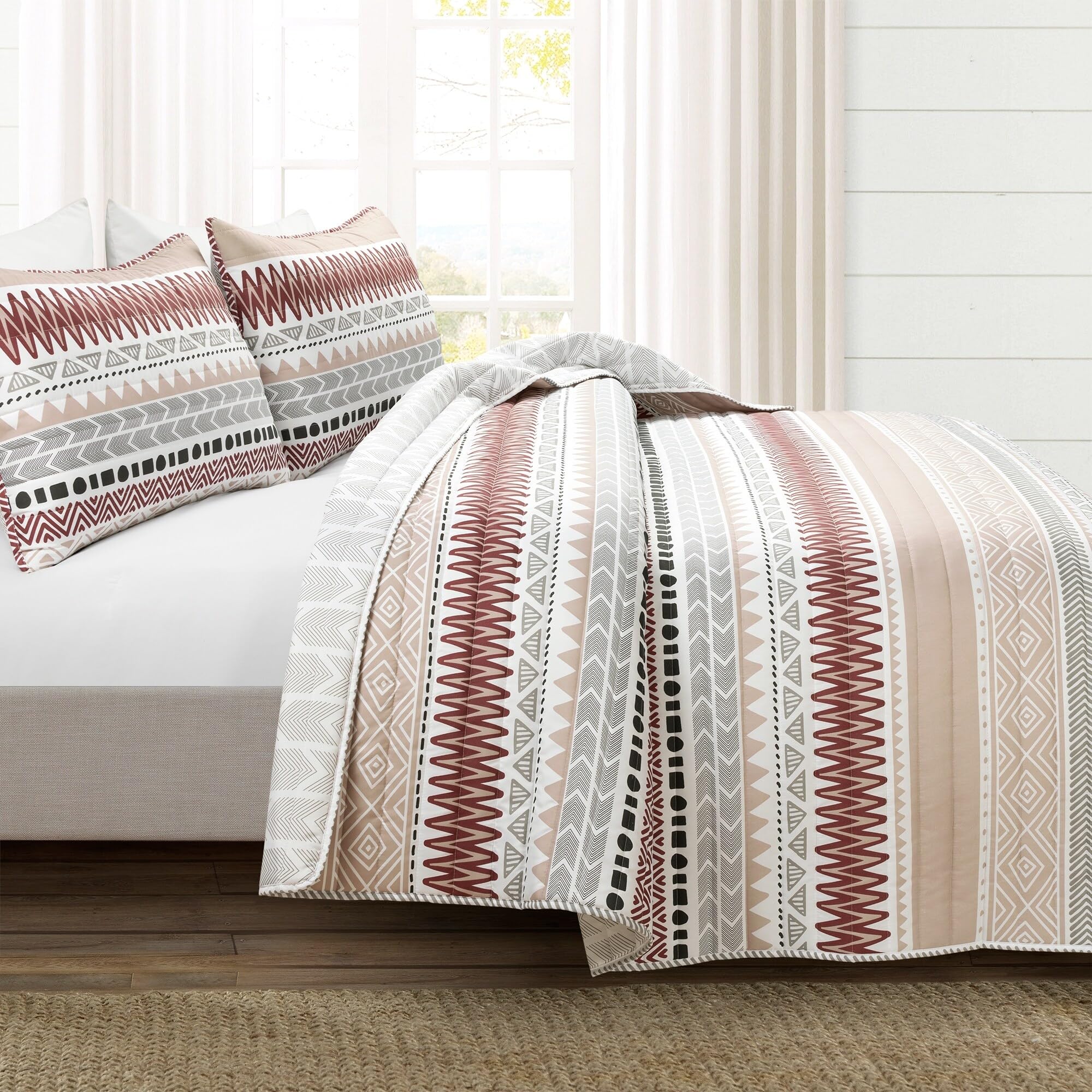Lush Decor Southwest Stripe Reversible Quilt Queen Size 3 Piece Set Full/Queen Multi - Striped Bedding Set Queen Quilt - Southwestern Decor
