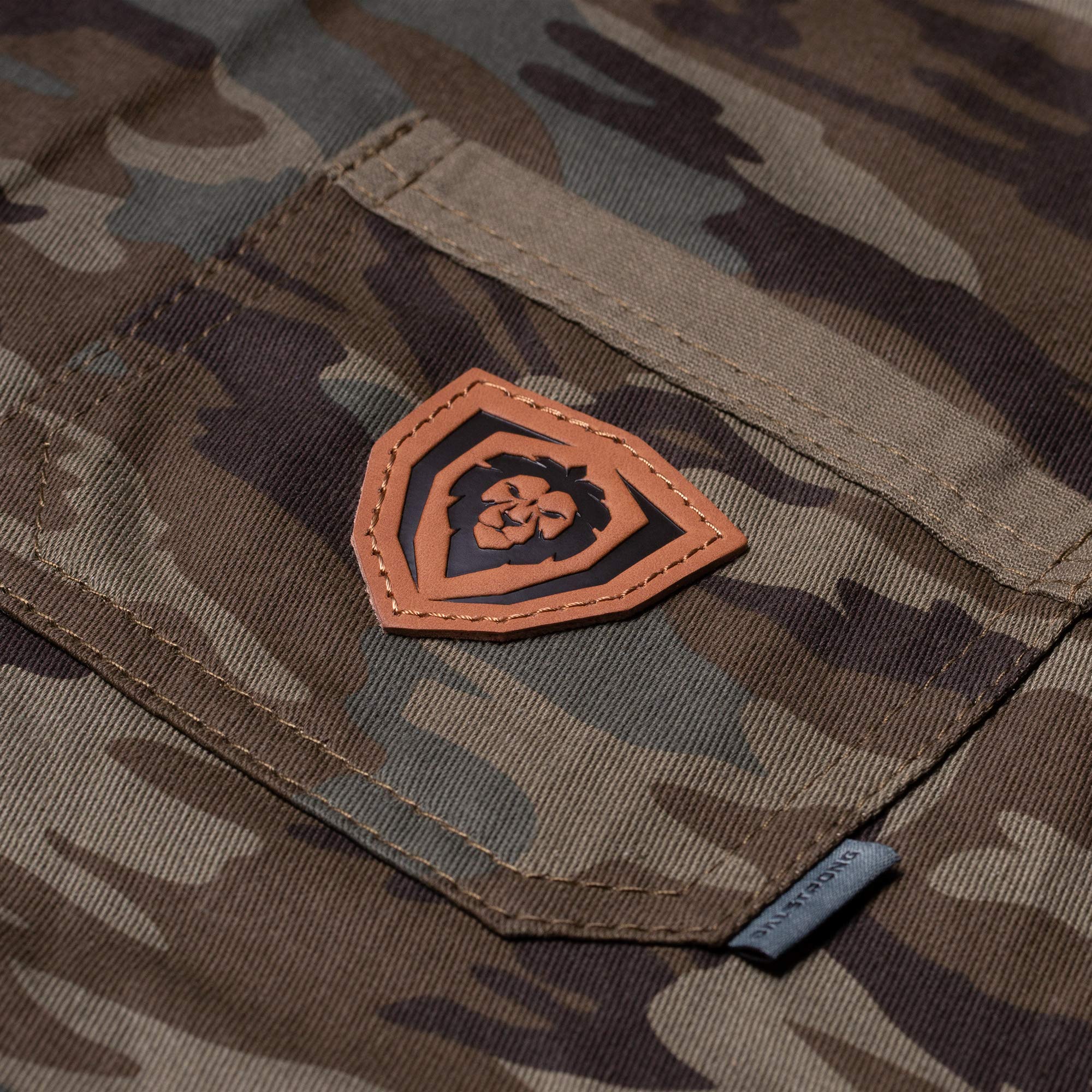 Dalstrong Professional Chef's Kitchen Apron - 4 Storage Pockets - 100% Poly-Cotton Camouflage - The Kitchen Rambo - Liquid Repellent Coating - Genuine Leather Accents - Adjustable Straps