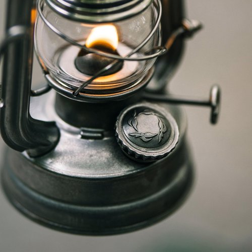 Thous Winds Vintage Oil Lamp, Waterproof Fuel Lantern with Carry Handle, for Outdoor Camping Hiking Patio Picnic, Hurricane