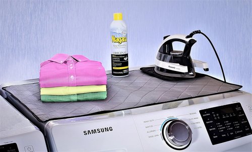Handy Laundry Magnetic Ironing Mat - Transform Any Surface into an Ironing Board | Portable Silicone Design (19 x 28 Inches)