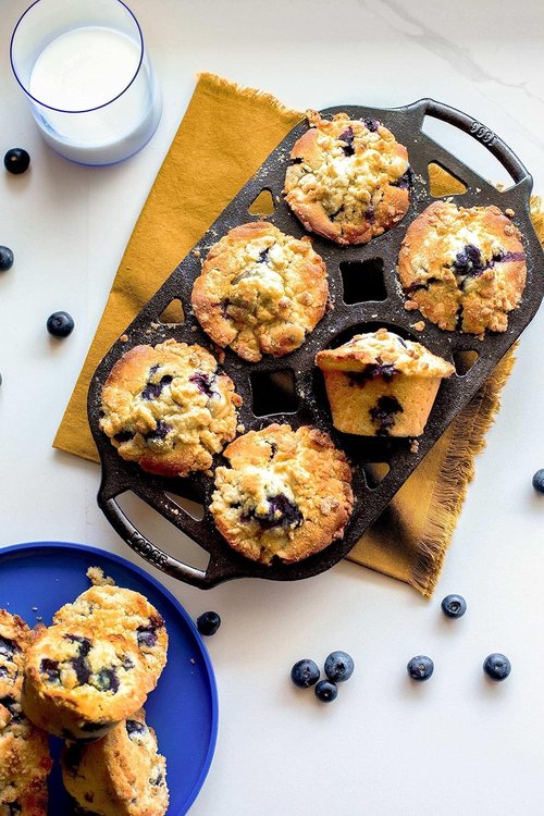 Lodge Cast Iron Muffin Pan - Durable Non-Stick Bakeware for Perfectly Baked Muffins | 6-Cup Capacity