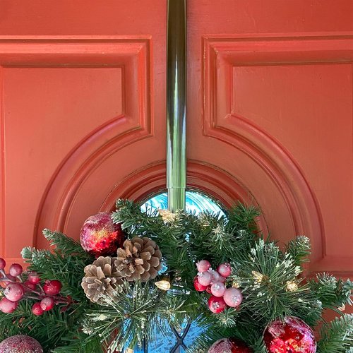 Haute Decor Adjustable Wreath Hanger - Premium Over The Door Design | Holds Up to 30 Pounds (Antique Brass)