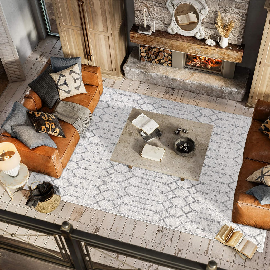 **JONATHAN Y Boho Vintage Diamond Area Rug - Cream/Gray 8x10 ft | Easy-Clean, Pet-Friendly Design for Any Room**