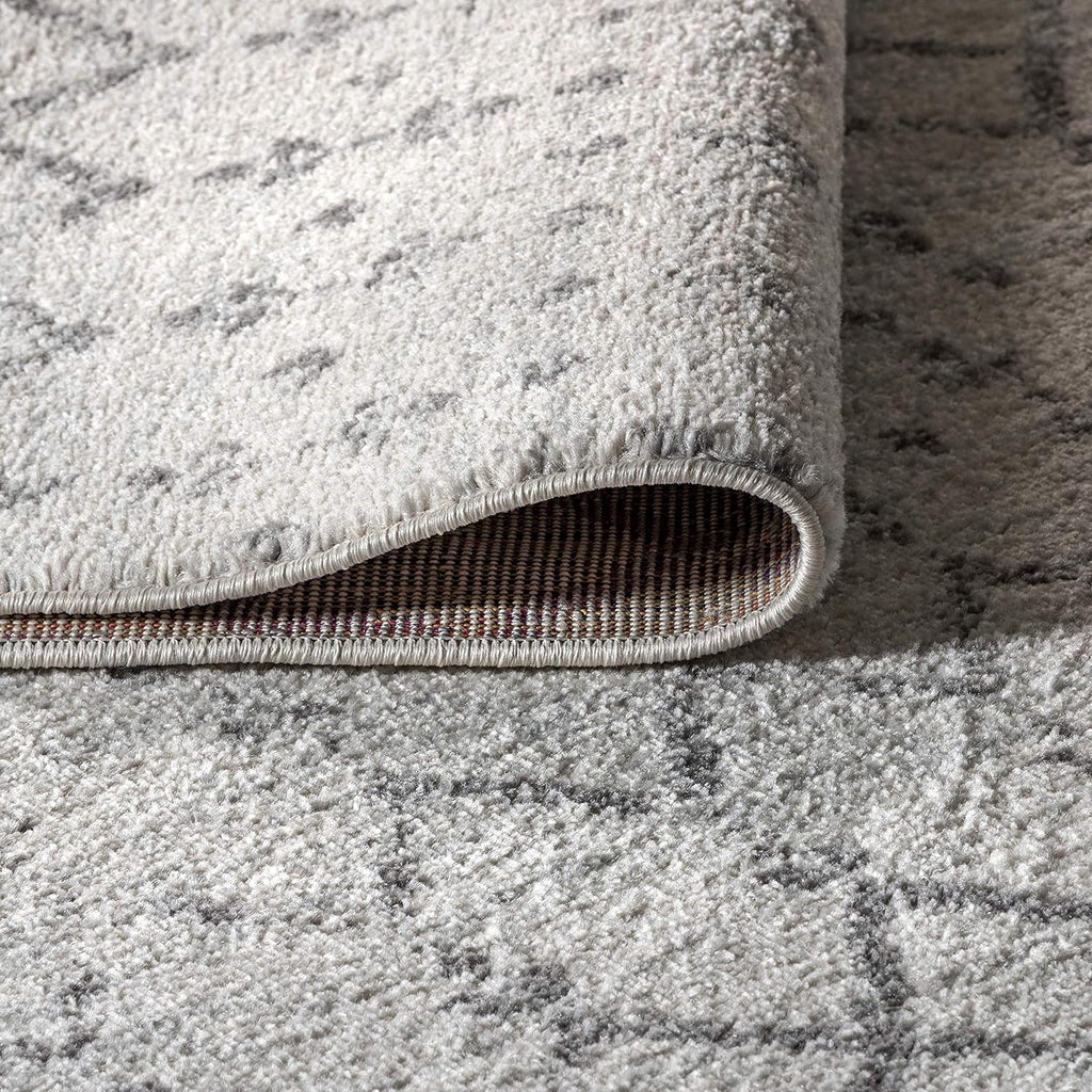 **JONATHAN Y Boho Vintage Diamond Area Rug - Cream/Gray 8x10 ft | Easy-Clean, Pet-Friendly Design for Any Room**