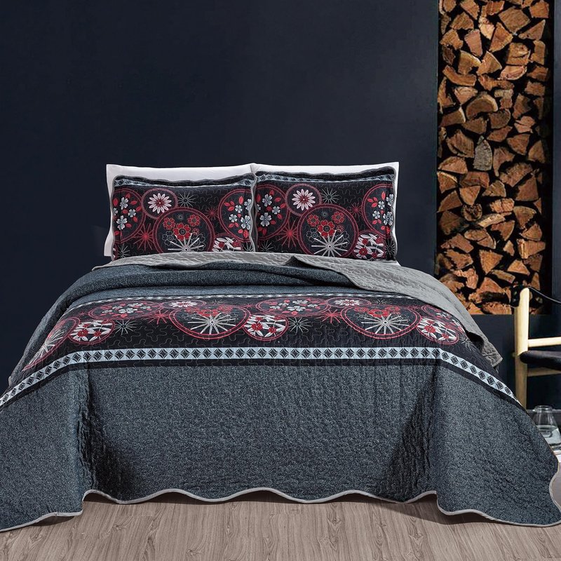 Grand Linen 3-Piece California Cal King Size Wave Edged Oversized Quilt Set 118" X 95" All-Season Large Bedspread Pillow Shams Lightweight Soft Coverlet White Red Grey Gold Colors Boho Paisley Pattern