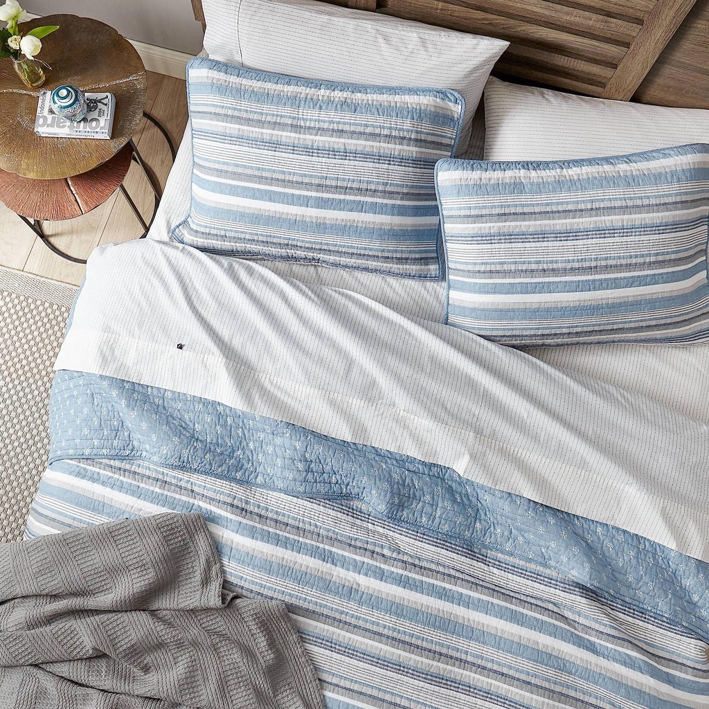 Nautica - Twin Quilt Set, Soft & Breathable Cotton Bedding with Medium Weight Feel, Reversible 2 Piece Bed Set with Matching Pillowcase (Jettison Grey)